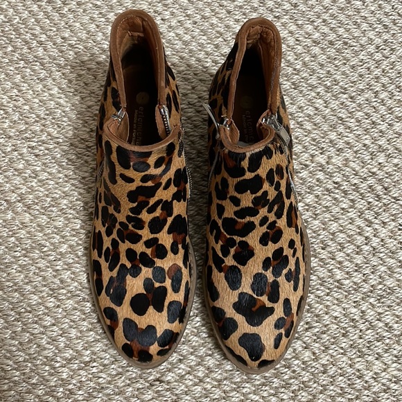 NWOT Eric Michael Lynx Leopard Booties - Picture 3 of 8